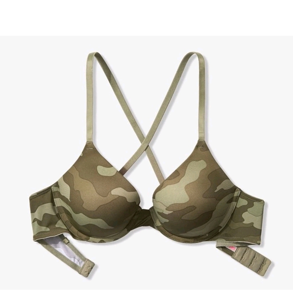 VS Pink Lightly Lined T-Shirt Bra 32d